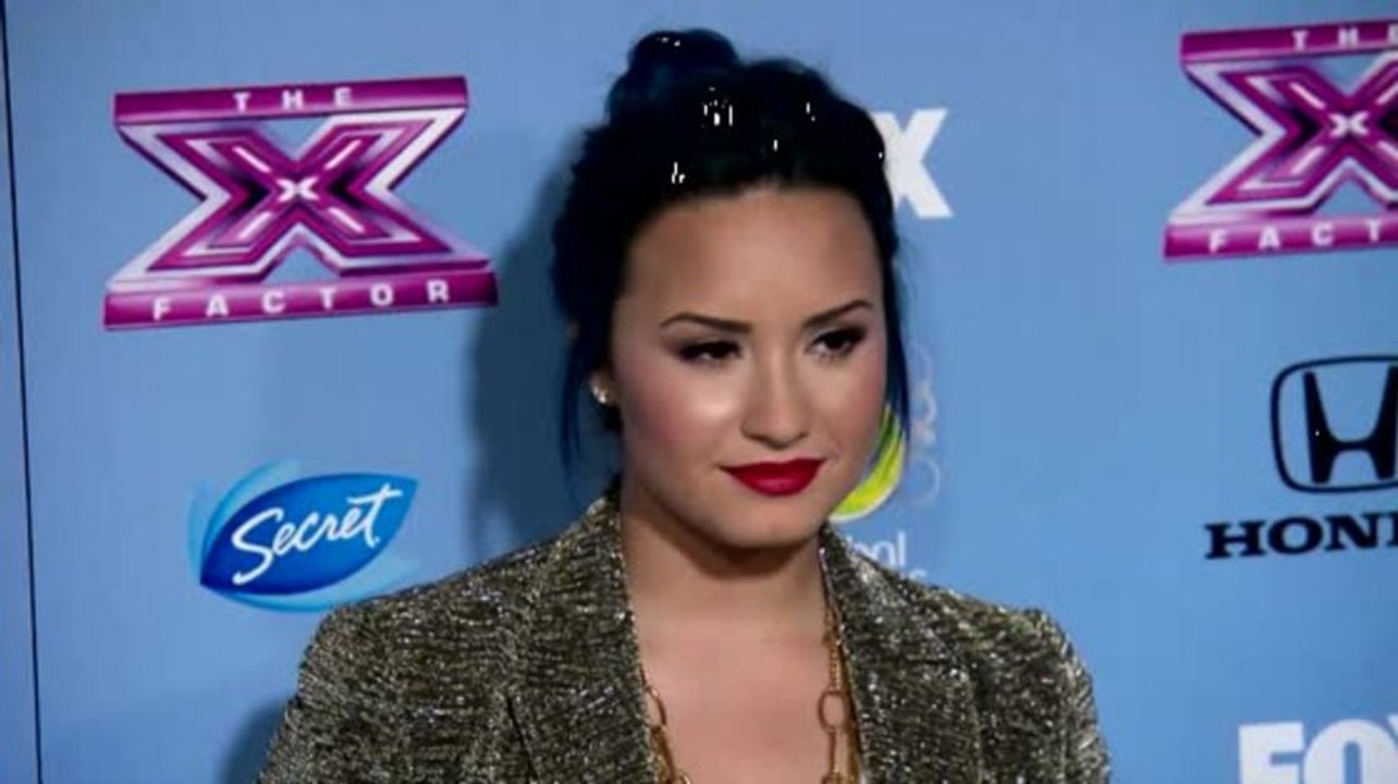Demi Lovato Speaks Her Mind About Miley Cyrus'...
