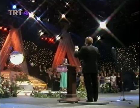 Pınar Yorgancılar Yıldırım _ Ne aşk kaldı ne de bir iz