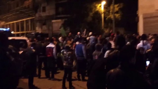 Les supporters algériens empêchent les joueurs burkinabés de dormir !