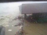 Video Eyewitness Footage of Typhoon Haiyan Storm Surge - A Funny Video on KillSomeTime