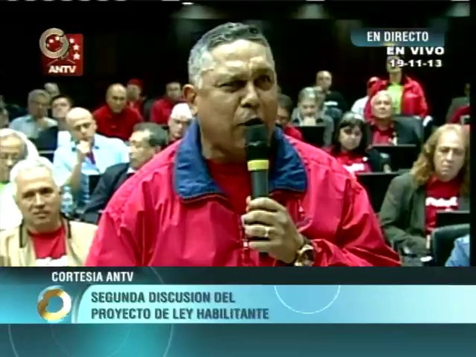 Carreño: Habilitante "se trata de buscar leyes que le den transparencia al manejo de los fondos públicos".