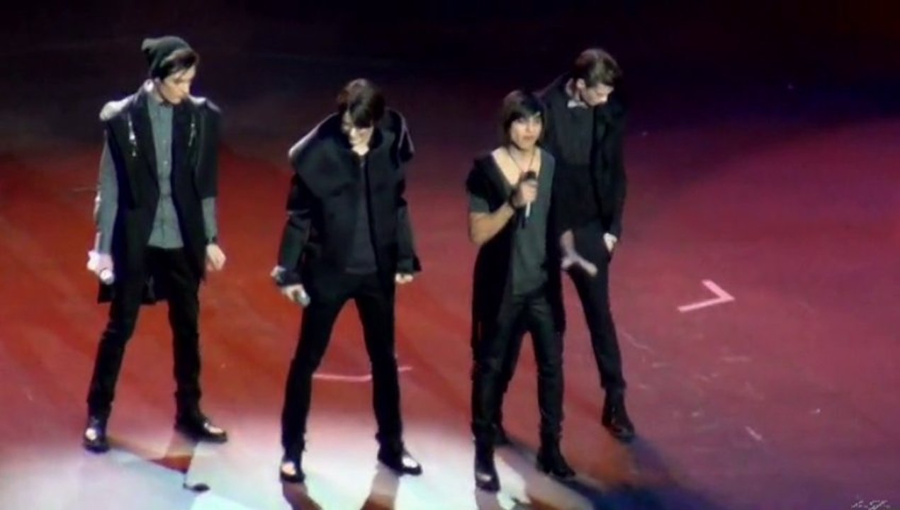 Герои "Пока мы молоды-LIVE-Первая реальная премия Music Box-19.11.2013.Москва,Кремль