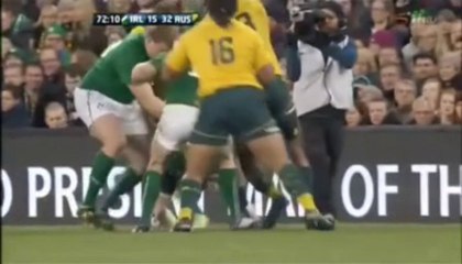 Tevita Kuridrani retourne Peter O'Mahony et prend un carton rouge