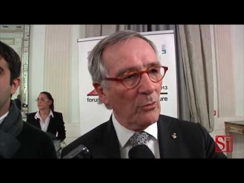 Napoli - Il sindaco di Barcellona difende il Forum delle Culture (19.11.13)
