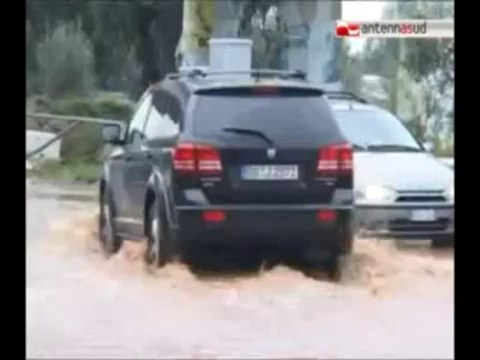 TGSRV 19 11 2013 Ondata di maltempo sul tarantino, danni e disagi alla circolazione