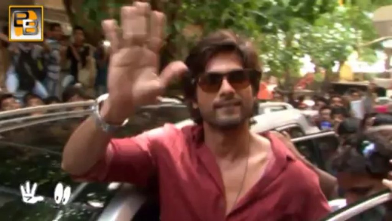 MAking of HAIDER Shahid Kapoor & Shraddha Kapoor - HAIDER first Look