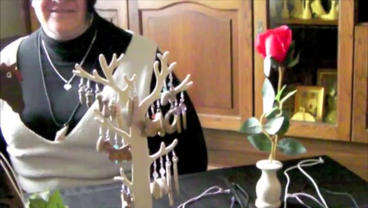 Des bijoux en bois
