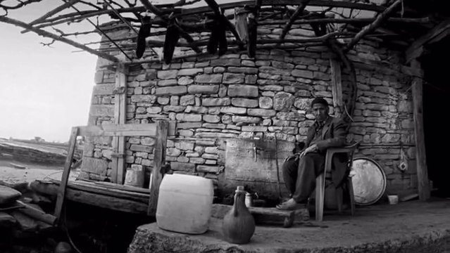 Rahmi Saltuk - Mapusun İçinde Üç Ağaç Incir (Oy Zulum)