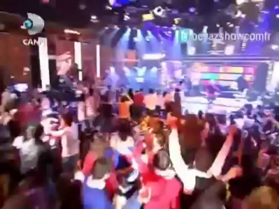 Suzan Kardeş Osman Aga Beyaz Show 26 Ocak 2013)