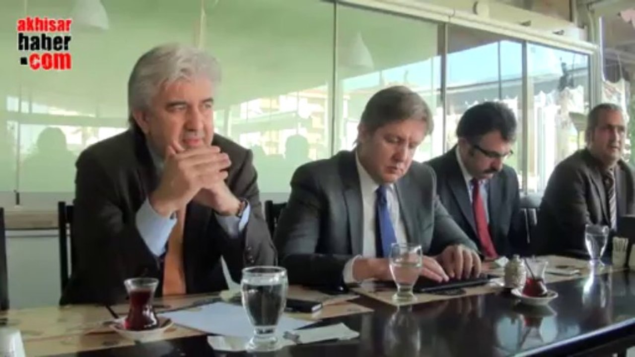 Akhisar Belediye Başkanı Slih Hızlı, Yerel Basın Mensupları ile Buluştu