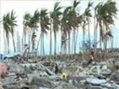 استمرار البحث عن جثث الإعصار هايان