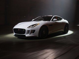 La Jaguar F-Type Coupe en action !