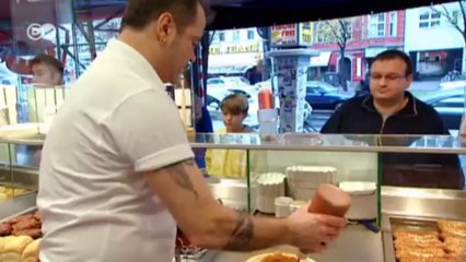 ¡Buen provecho, Alemania! (3): La salchicha berlinesa | Euromaxx