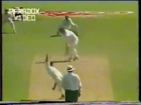 Shoaib Akhtar - Consecutive Yorkers to Dravid & Sachin