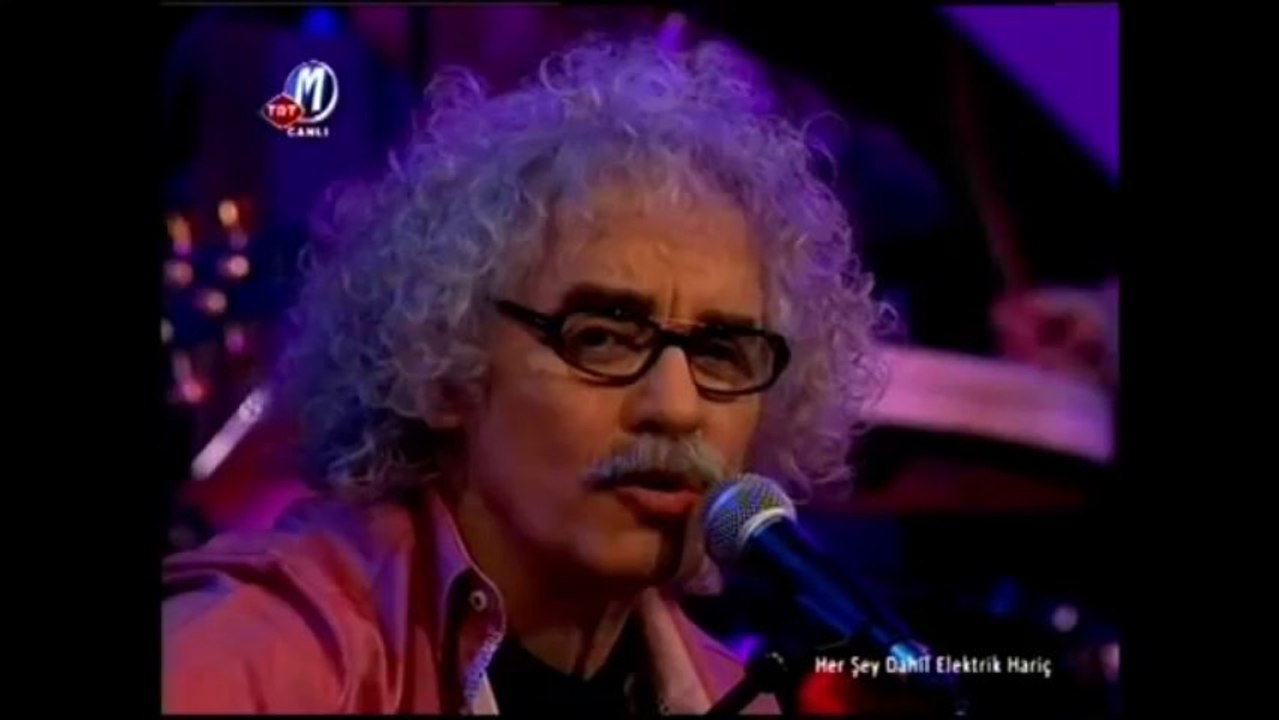 Yeni Türkü & Fırat Tanış - Mamak Türküsü (Her Şey Dahil Elektrik Hariç)