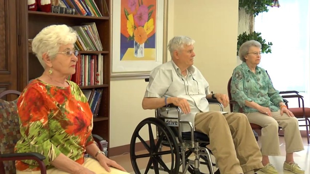 Dahn Yoga_ Teaching Yoga in Assisted Living Facility