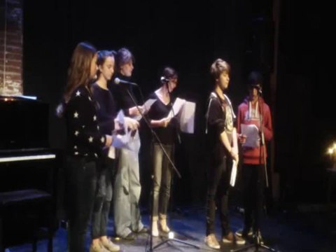 DES ENFANTS RAFRAICHISSENT VICTOR HUGO A LA CHAPELLE 48H AUTOUR DES MISERABLES