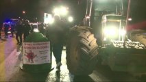 Les agriculteurs bloquent les alentours de Paris