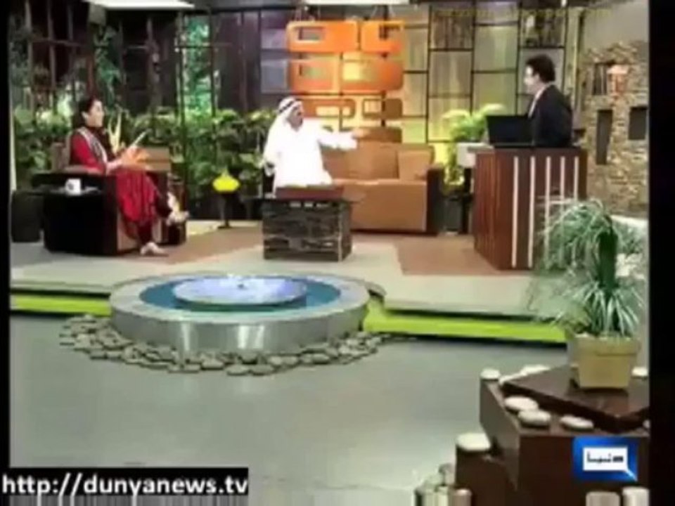 Azizi As a Saudi Sheikh in Pakistan. Extremely Funny Video - Geo Tau Aisay Pakistan