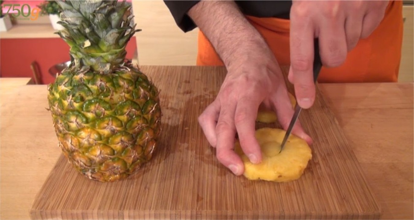 Comment découper un ananas en piston ? - 750 Grammes