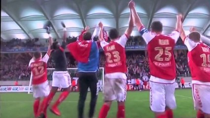 EN ROUGE ET BLANC  - La chanson