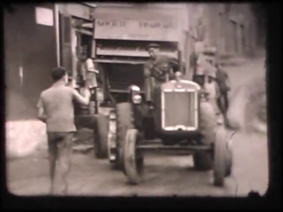 En route pour les battages 1954