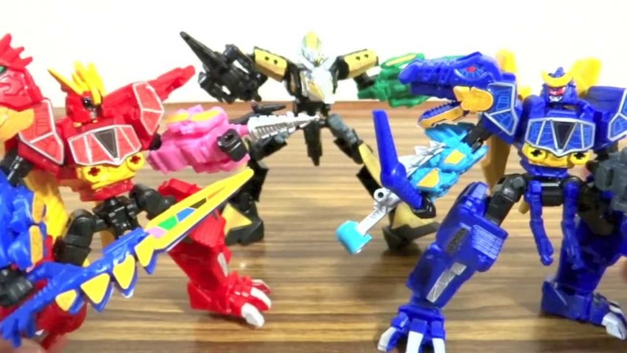 SHフィギュアーツ 超アキバレッド 非公認戦隊アキバレンジャー シーズン痛 レビュー！モエモエズキューン ムニュムニュズバーン 赤木信夫