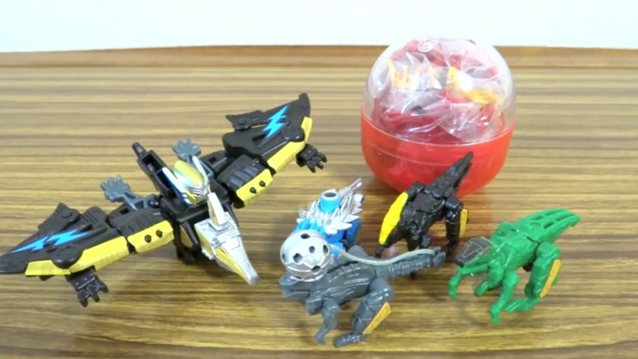 82  ガシャポン 真可動合体 獣電竜２ プテラゴードン & プテライデンオー レビュー キョウリュウジャー 食玩