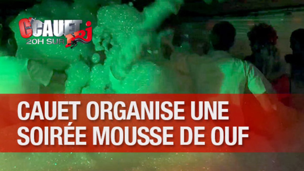 Cauet organise une soirée mousse de OUF dans le parking d'NRJ !
