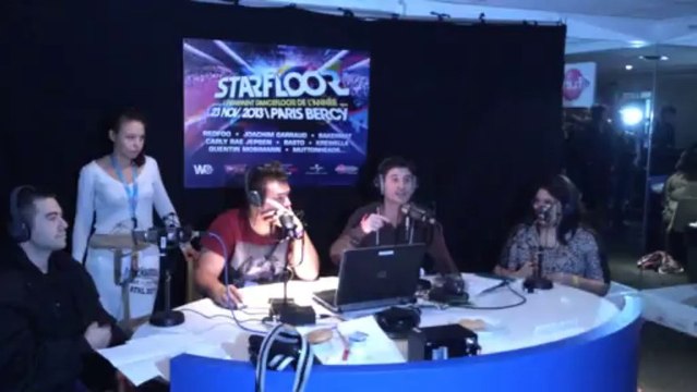 Mathieu met l'ambiance dans le studio Fun Radio de Bercy