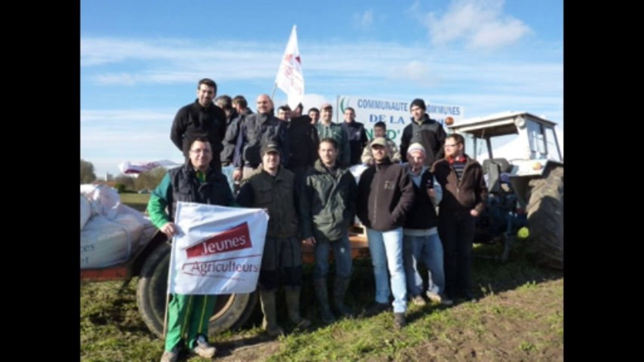 Jeunes Agriculteurs de l'Yonne :  Action foncier 2013 à Villeneuve-l'Archevêque