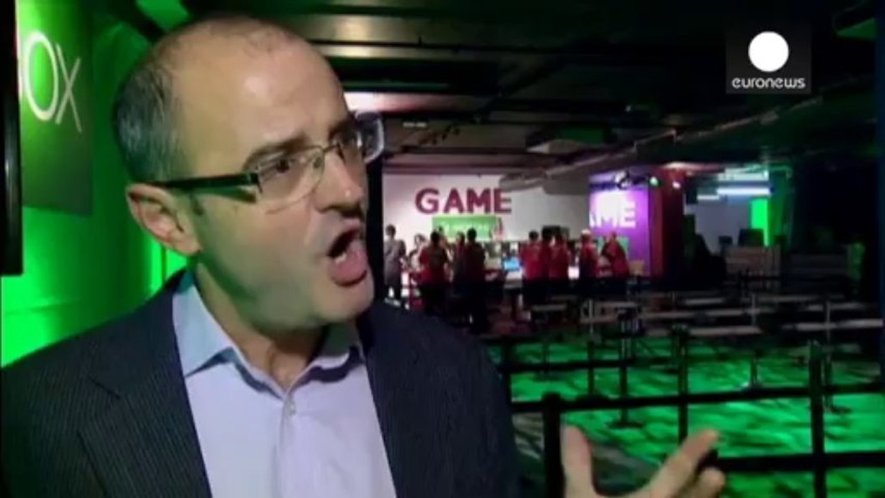 Microsoft lance sa Xbox One, une semaine avant la Playstation 4 du rival Sony