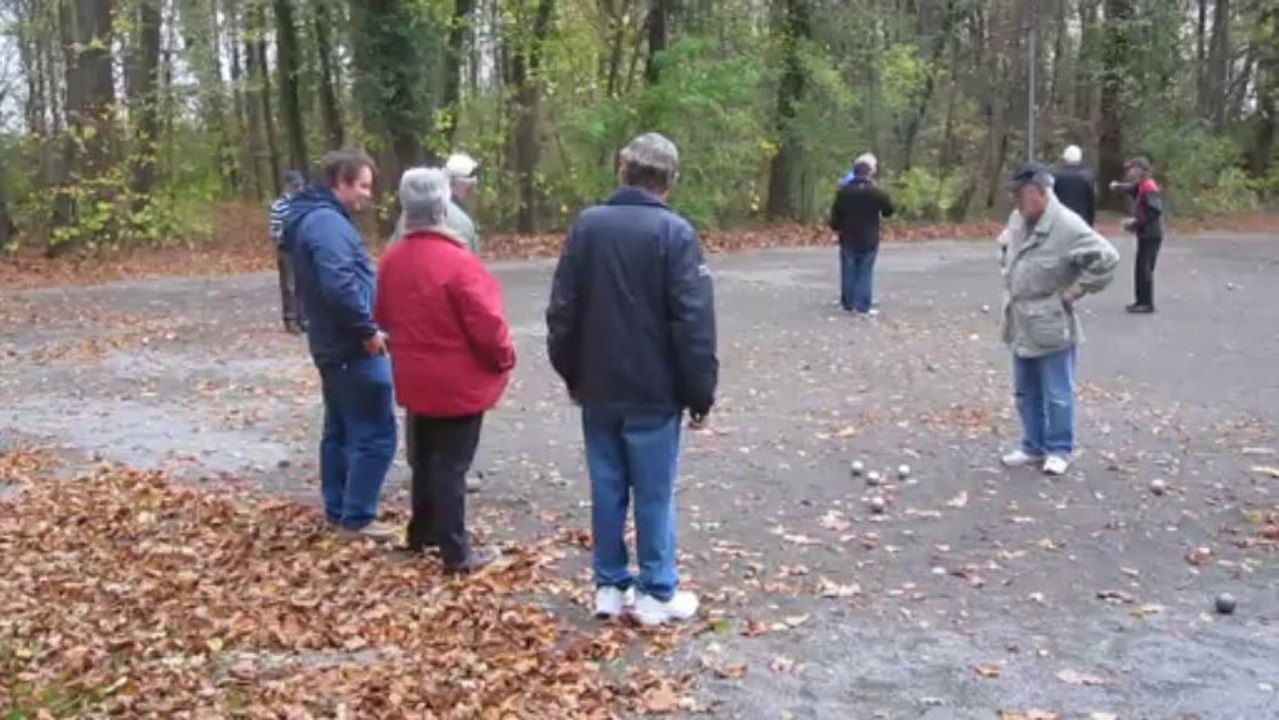 Leonberg-pétanque am 07.11.2013 auf dem engelberg