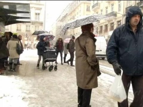 Rhône-alpes: la neige prive d'électricité de nombreux foyers - 22/11