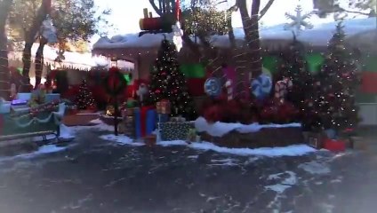 Decorating And Wraping Friend’s House As Christmas present