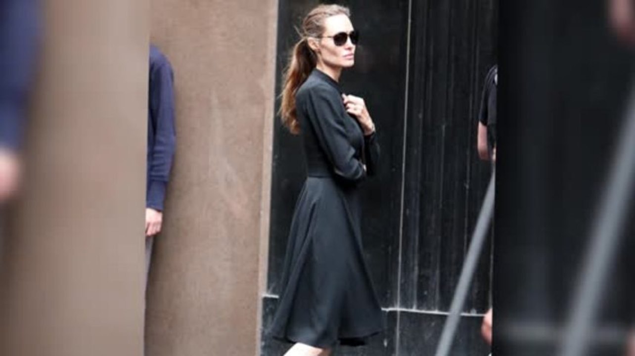 Angelina jolie hat eine neue rolle