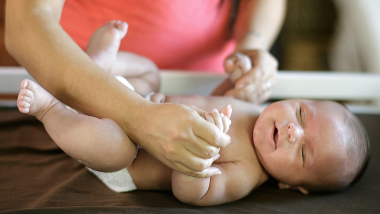Über Babywindeln und wie man ein Baby wickelt