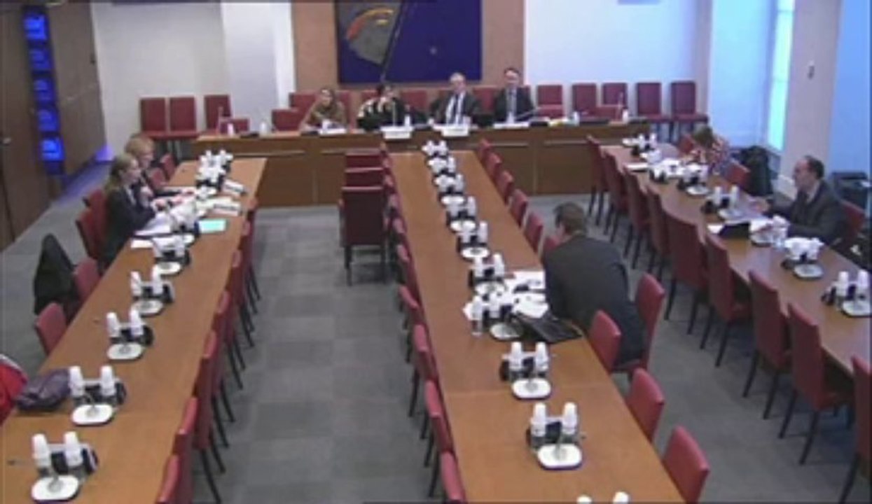 Audition de Mme Liliane Ropars, dir. de la cais...