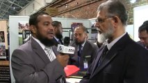 لقاء مع د. عبد اللطيف آل محمود في جناح GRC في المعرض الإسلامي بفنلندا