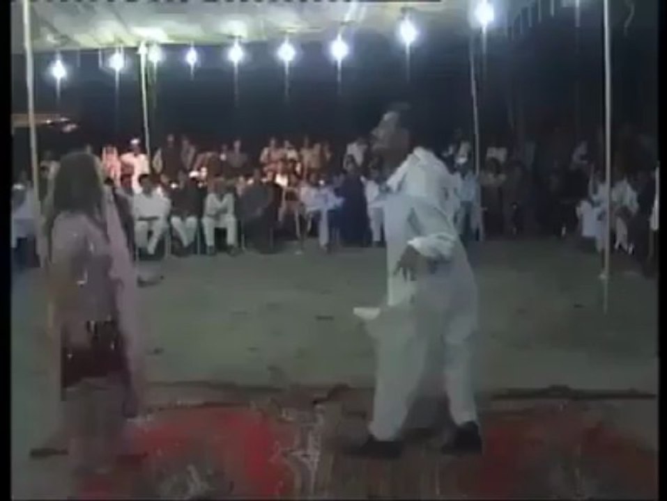 rooster dance