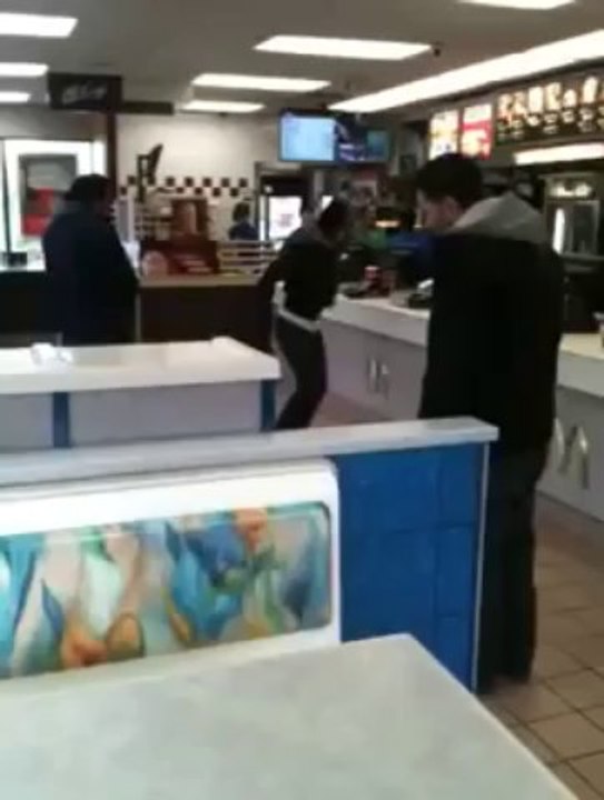 ▶ Girl gets pepper sprayed in mcdonals - YouTube [360p]