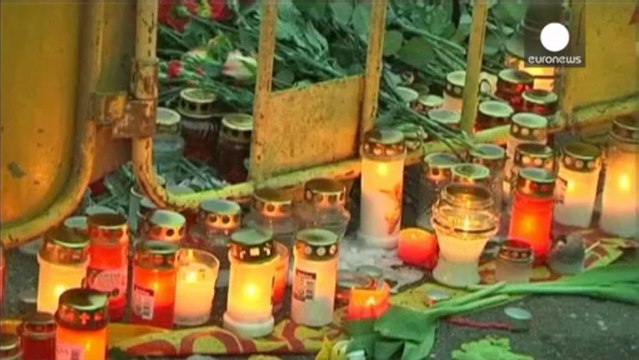Riga: crollo tetto del supermercato, 52 i morti. Freddo riduce speranze per 5 dispersi