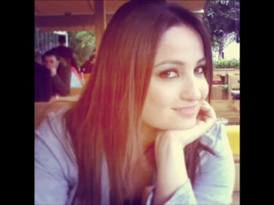 MİNE GEÇİLİ     TADI YOK SENSİZ GEÇEN NE BAHARIN NE YAZIN