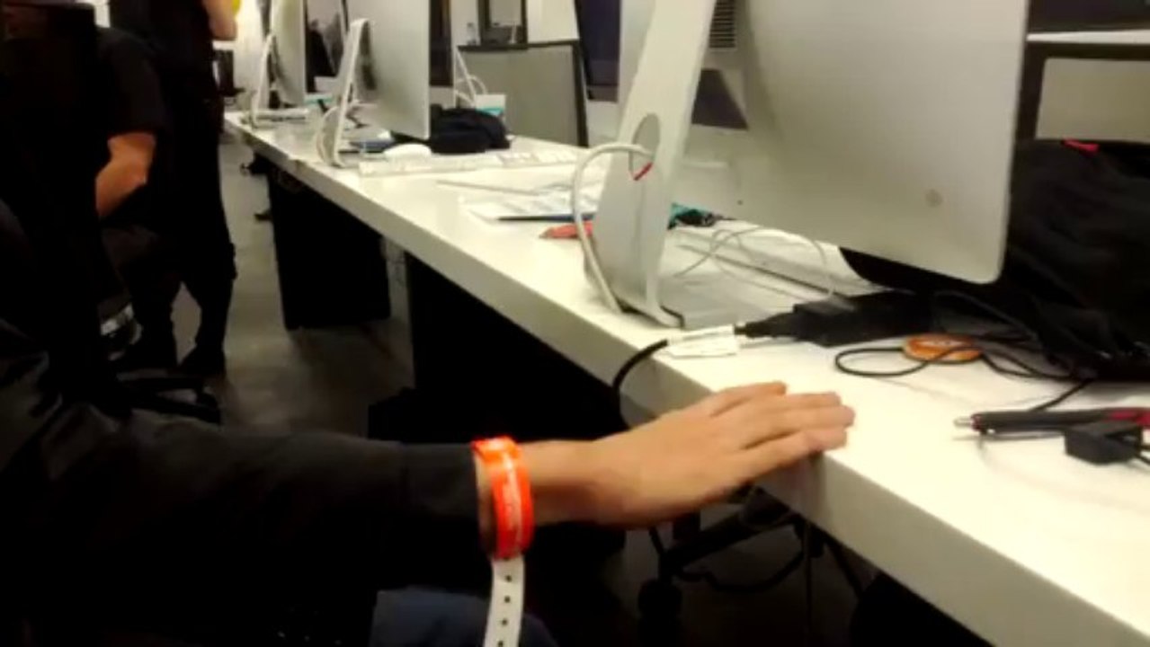 VID_20131123_212512