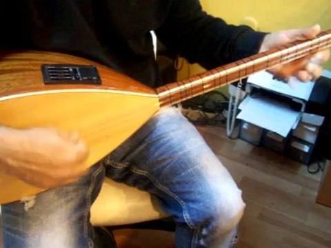 KISA SAP GİTAR BURGULU EKOLAYZERLİ SAZ