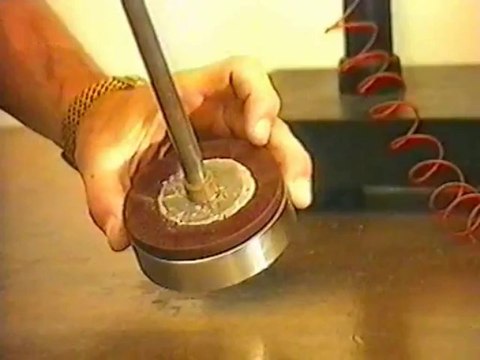 Прямой пьезоэффект