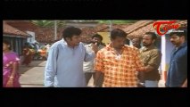 Giri Movie Comedy Scene | Vadivelu Beaten By Goons