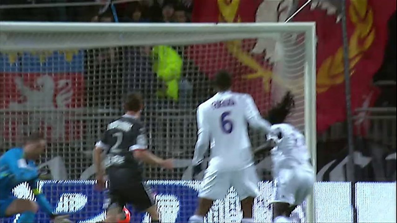 But Bafetimbi GOMIS (16ème) - Olympique Lyonnais - Valenciennes FC (1-1) - 2013/2014