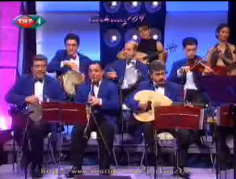 TRT TSM KORO-Yâr Yolunu Kolladım Beyaz Mendil Salladım (Akasyalar Açarken)-2