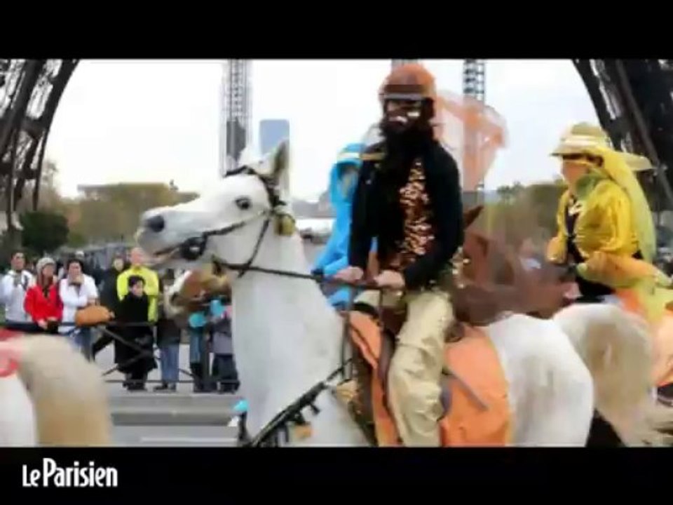 La parade du salon du cheval soutient les cavaliers en colère